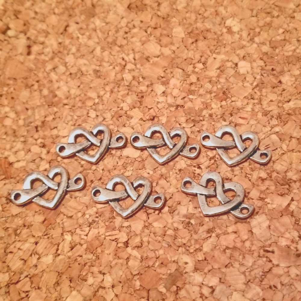 💥Final Markdown💥Heart Knot Charms